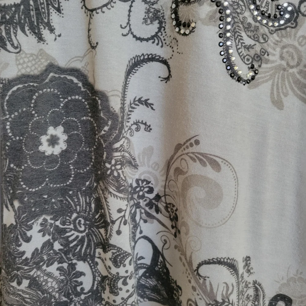 Pinkeli Hooded Embellished Jersey - Picture 12 of 16